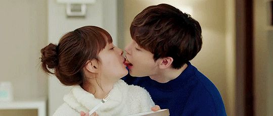 Chân lí phim Hàn: Lee Jong Suk muôn đời làm thánh hôn, Lee Min Ho mãi là cậu ấm giới siêu giàu á! - Hình 3