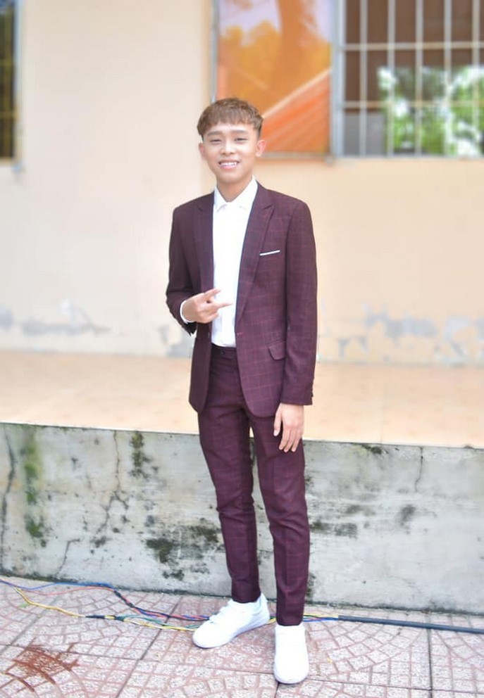 Hồ Văn Cường khó nhận ra ở tuổi 17 sau 4 năm đoạt Vietnam Idol Kids - Hình 8