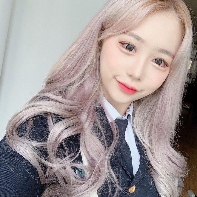 Hot girl Hàn Quốc phẫu thuật thẩm mỹ toàn cơ thể - Hình 7