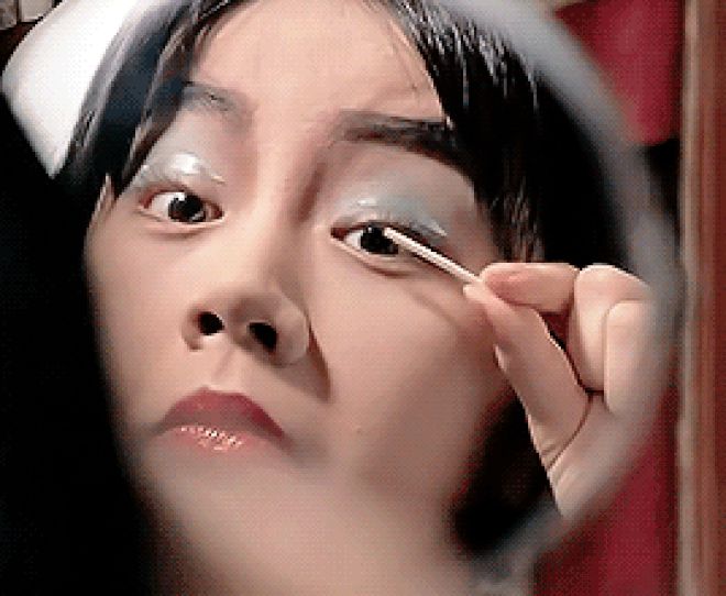 3 màn makeup đi vào lòng đất ở phim Hàn: Moon Ga Young y hệt cương thi vẫn chưa là gì so với chị đại Hwang Jung Eum - Hình 6