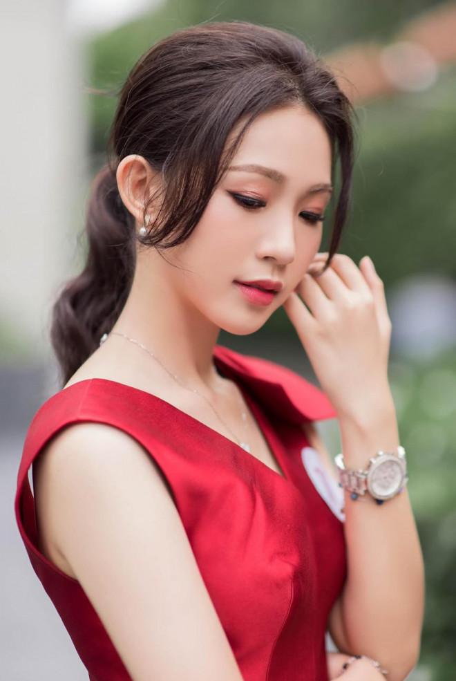 Nhan sắc tựa nàng thơ của Người đẹp được yêu thích nhất Hoa hậu Việt Nam 2020 - Hình 7