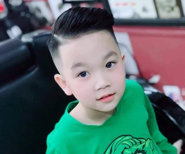 15 Kiểu tóc đẹp cho bé trai từ 1 đến 10 tuổi cực dễ thương và đáng yêu - Hình 8