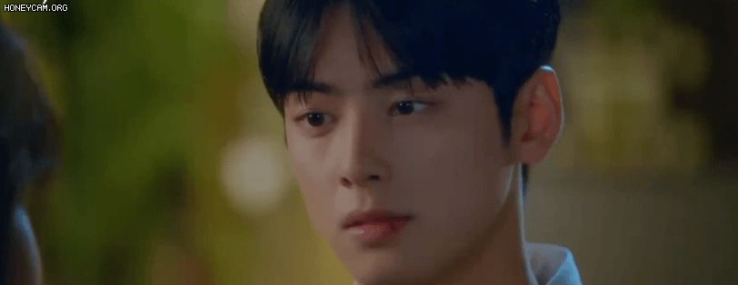 Cha Eun Woo phát hoảng, núp lùm theo dõi khi thấy Moon Ga Young hẹn hò trai lạ ở tập 4 True Beauty - Hình 14