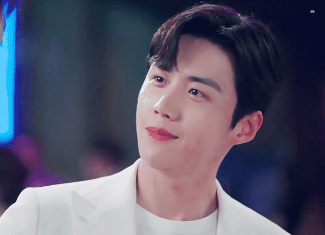 Kim Seon Ho đè bẹp Nam Joo Hyuk ở khảo sát đài lớn, fan mạnh miệng: Start Up đổi luôn nam chính cho lẹ! - Hình 3