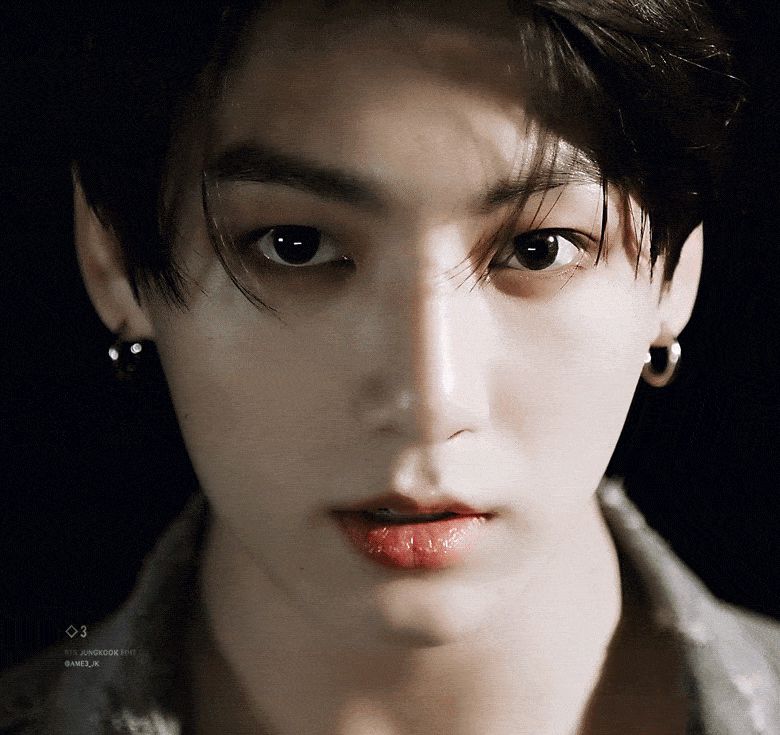 Jungkook (BTS) có bộ phận cơ thể đặc biệt: Đẹp đến mức khiến không chỉ fan mà các thành viên khác cũng phải mê mẩn - Hình 1