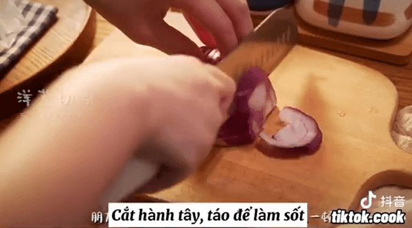 Sườn nướng phô mai kiểu Hàn Quốc: Món ăn siêu ngon và không thể bỏ qua vào ngày trời lạnh - Hình 2