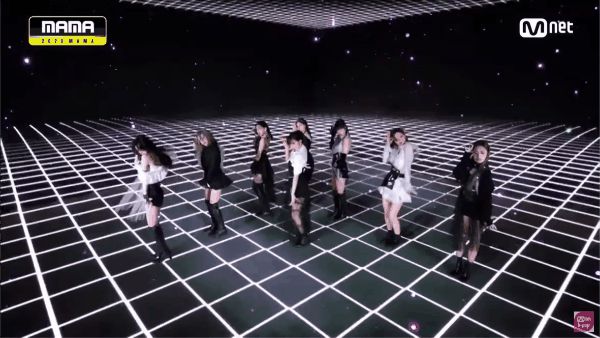 TWICE đánh úp ca khúc mới toanh tại MAMA 2020, được khen nức nở nhưng Nayeon nói luôn sự thật phũ lòng làm fan chưng hửng - Hình 3