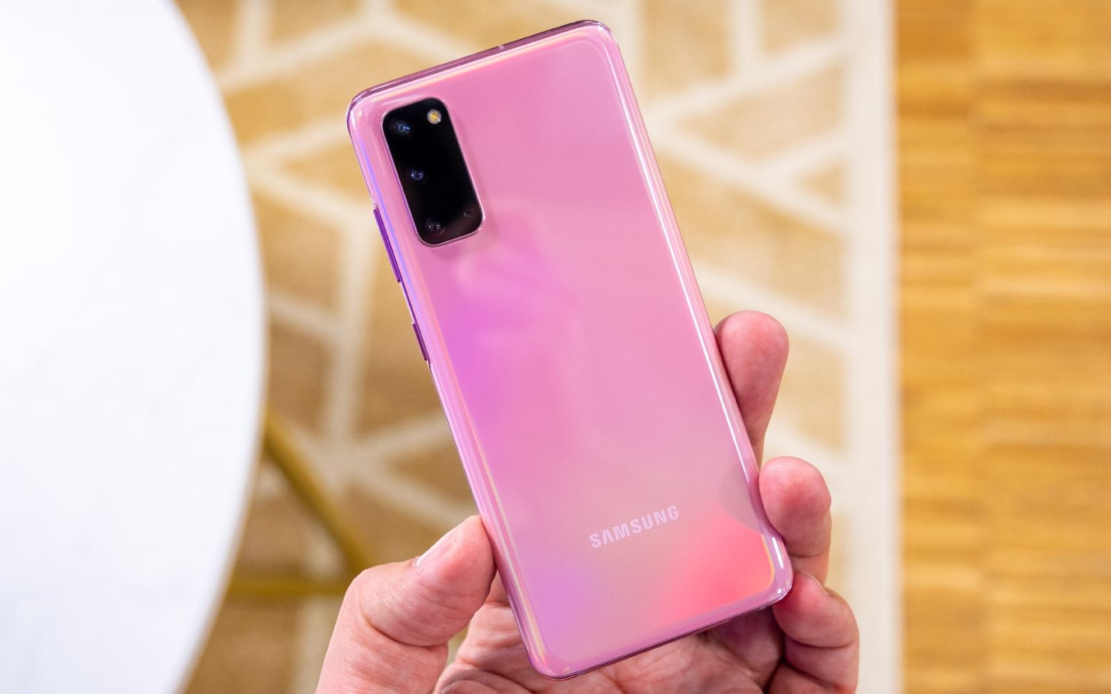 Розовый 20 2 цена. Samsung Galaxy s20 Fe розовый. Samsung Galaxy s20 Fe. Samsung Galaxy s22 Pink. Samsung Galaxy s20 Fe 5g.