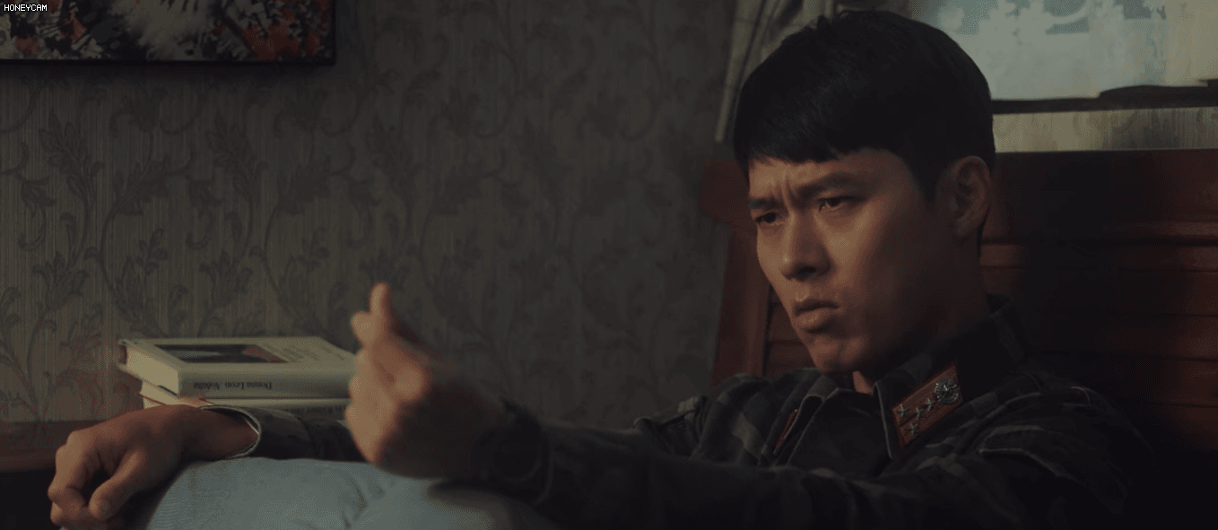 Bị cấp dưới bóc phốt cặp kè sao hot ở Crash Landing on You, Son Ye Jin khiến Hyun Bin giận tím người? - Hình 5