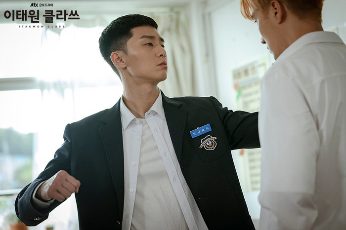 Phim Hạ cánh nơi anh của Hyun Bin và Son Ye Jin rating giảm - Phim của Park Seo Joon tăng nhẹ - Hình 12