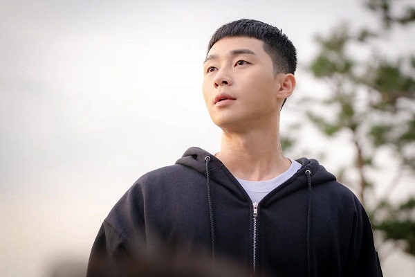 Sở Hữu Mái Tóc Kiểu Hạt Dẻ, Park Seo Joon Trông Vừa Lạ Vừa Ngầu Nhưng Vẫn  Đẹp Trai Hết Phần Thiên Hạ Trong Tầng Lớp Itaewon - Hậu Trường Phim -