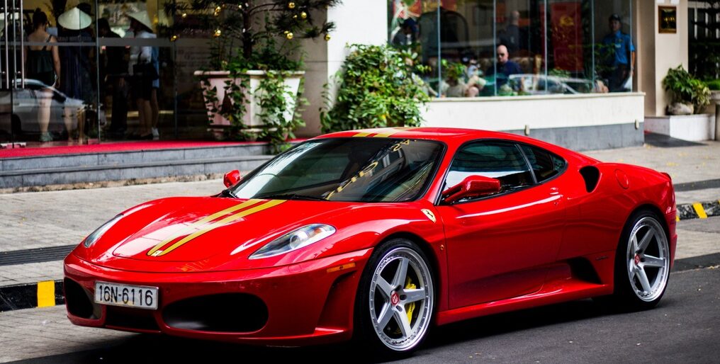 Ferrari F430 dùng 14 năm vẫn có giá trên 5 tỷ ? - Hình 1