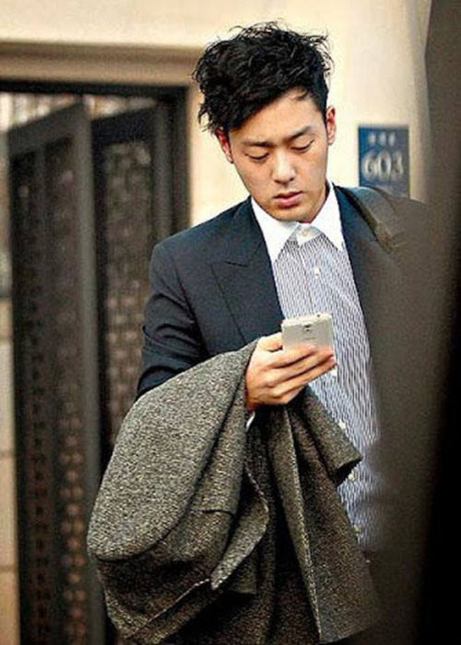 1 năm sau khi thôi việc ở ngân hàng lớn nhất nước Mỹ, chồng gia thế khủng của Jeon Ji Hyun chính thức thành CEO - Hình 2