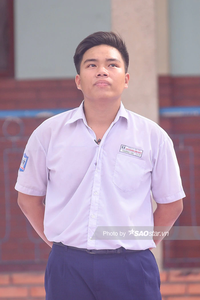 Gil Lê - Khả Ngân lặng người vì bài học nhân văn giữa thầy dạy Toán và cậu trai lớp 11 'sợ Toán' - Hình 3