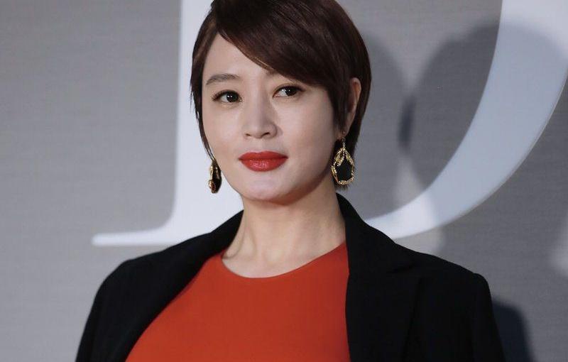 Kim Hye Soo - sự nghiệp lừng lẫy, đời tư sóng gió - Hình 4