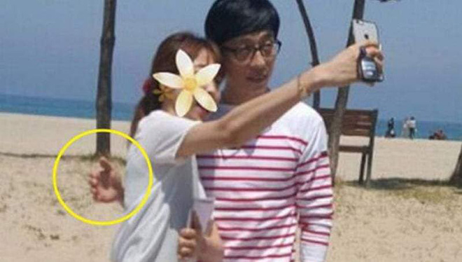 Sao đã kết hôn đứng cạnh đồng nghiệp khác giới: Lee Byung Hun tránh Suzy như tránh tà, Dương Mịch thả thính dàn trai đẹp - Hình 11
