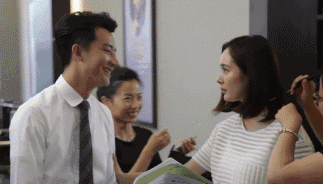 Sao đã kết hôn đứng cạnh đồng nghiệp khác giới: Lee Byung Hun tránh Suzy như tránh tà, Dương Mịch thả thính dàn trai đẹp - Hình 26