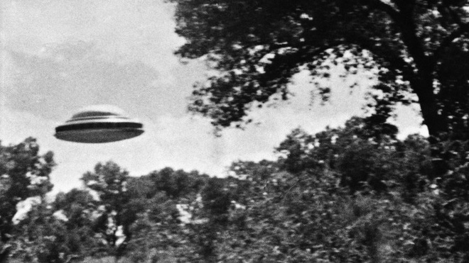 Tại sao khi mọi người luôn háo hức xem video về UFO, hầu hết các nhà khoa học lại thờ ơ với chúng - Hình 2