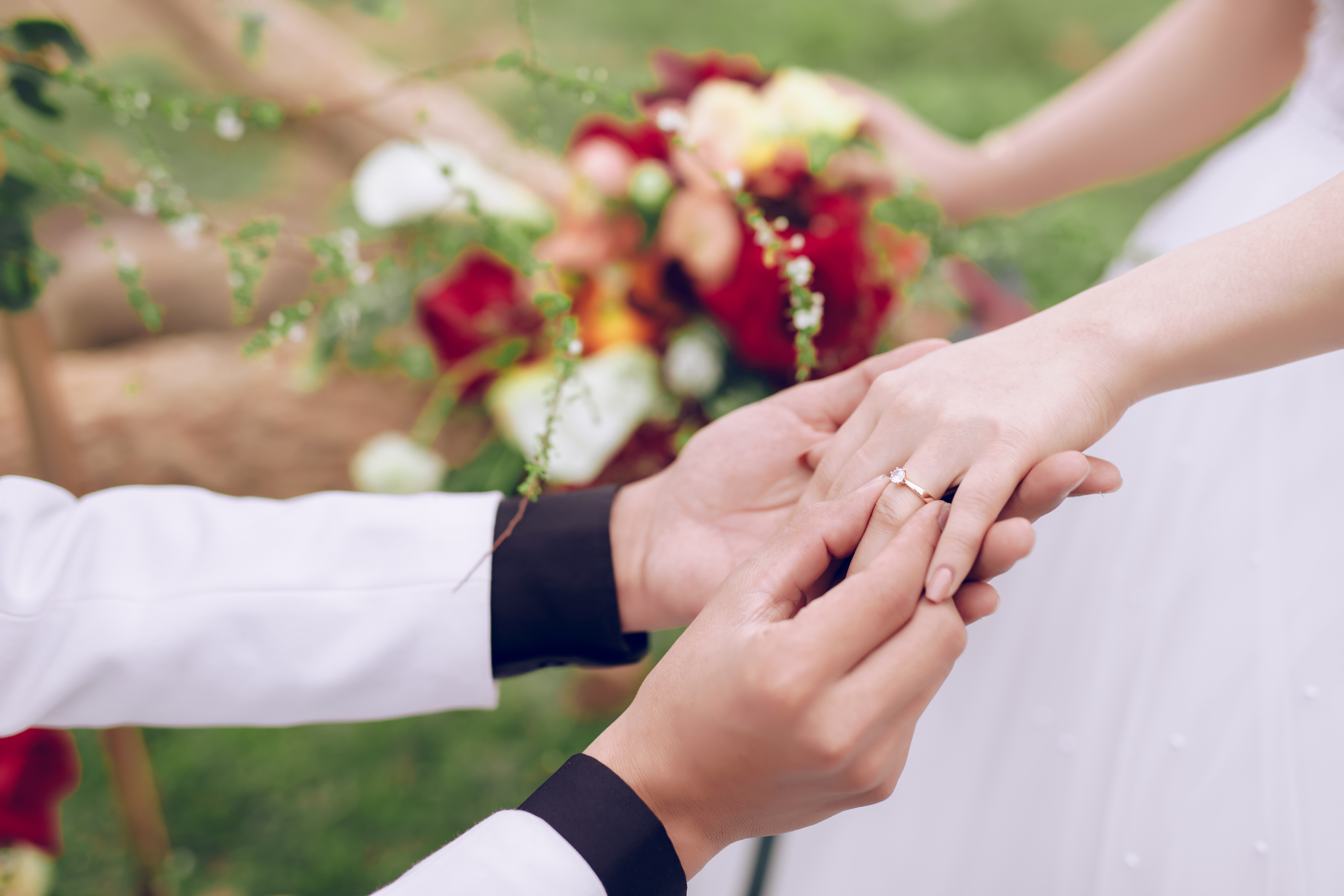 Tình yêu của vợ chồng lính chì dũng cảm: Hơn cả một câu chuyện tình - Hình 10