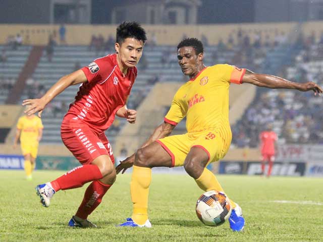 V-League sẽ thiệt hại lớn khi đá bóng không khán giả - Hình 1