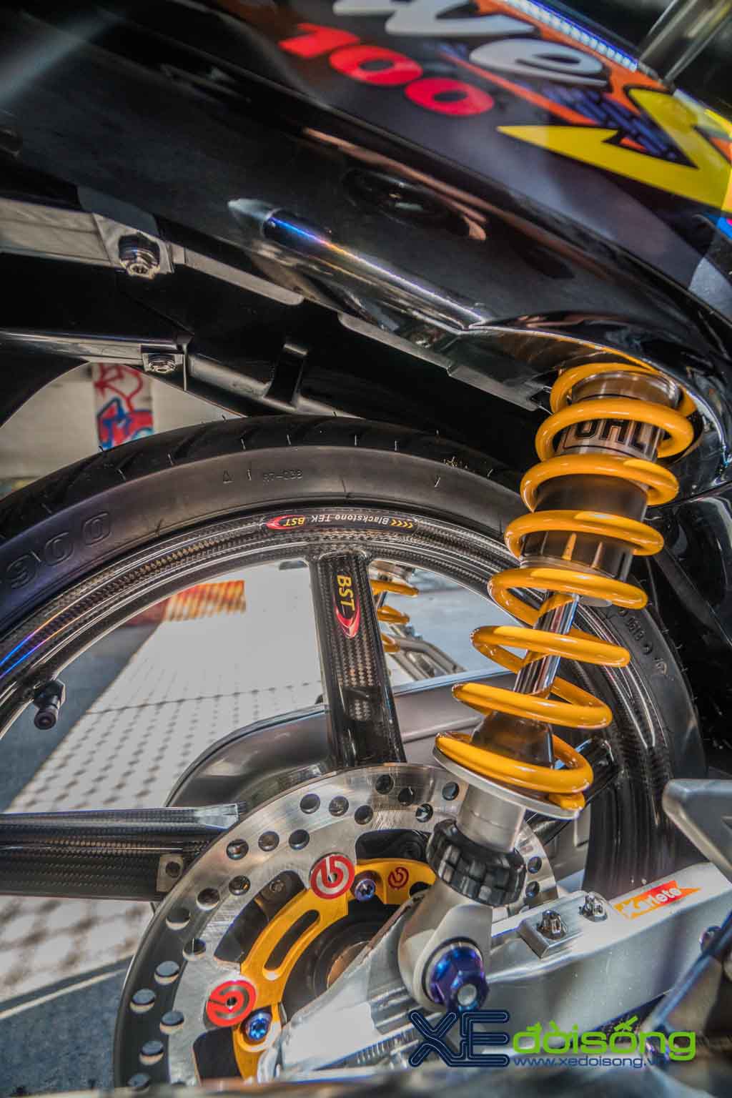 Xe máy Honda giá bèo chơi mâm carbon hàng khủng tại Sài Gòn - Hình 6