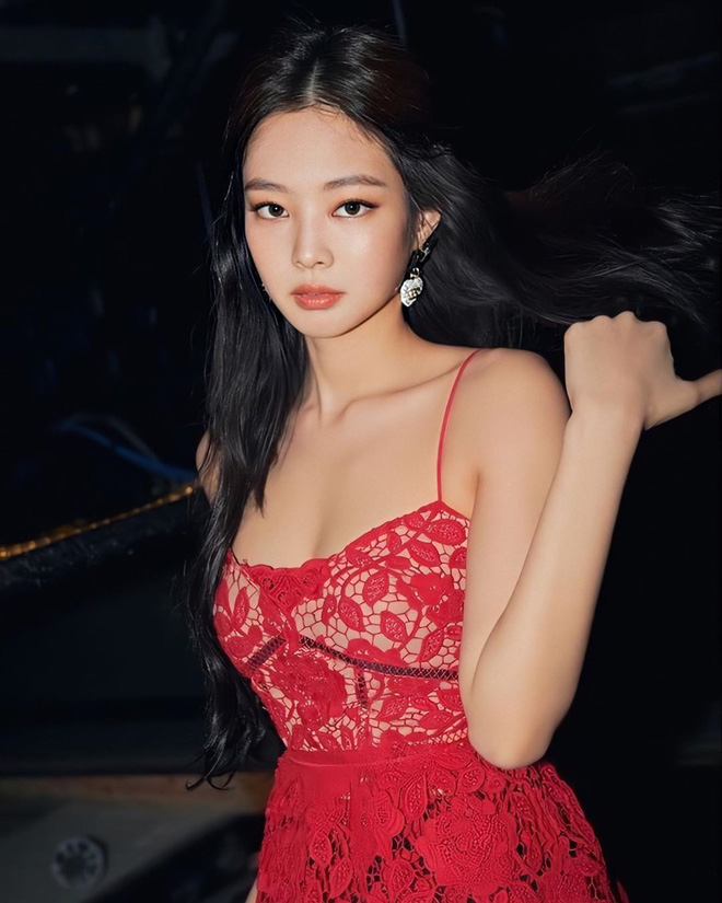 Bộ 3 nữ thần rich kid hot nhất Kbiz Jennie, Mina, Krystal: Đẹp, sang đến từng hơi thở, xuất thân hào môn, cá kiếm tiền tỷ - Hình 35