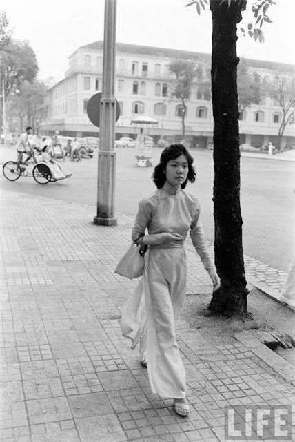 Nao lòng trước tà áo dài của phụ nữ Sài Gòn xưa - Hình 12
