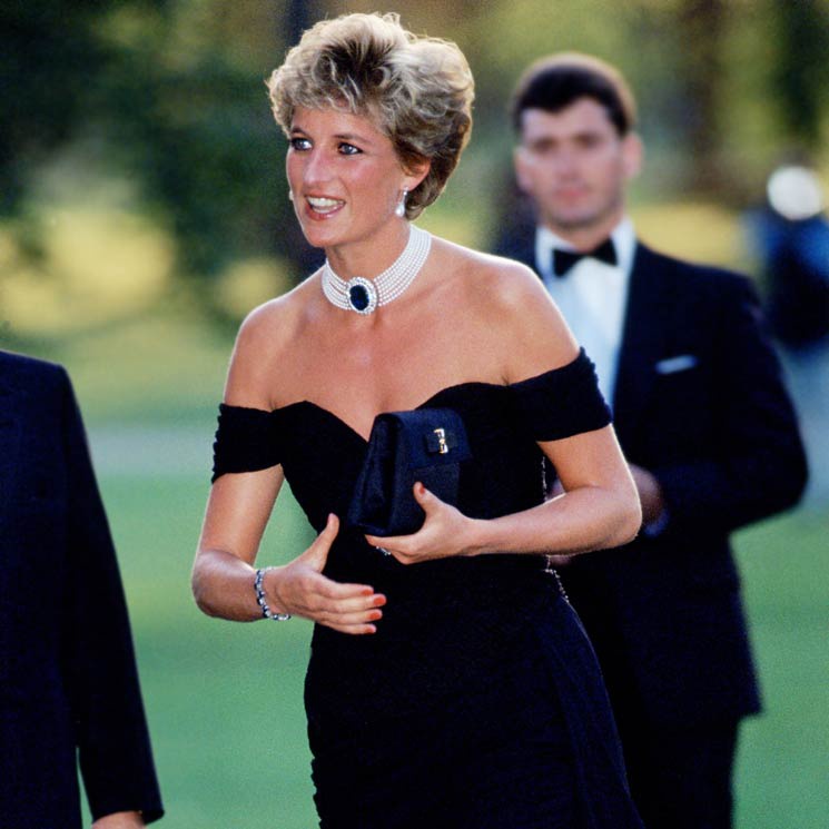 3 bộ váy đen biểu tượng của Công nương Diana Bị Thái tử Charles chán  ghét năm 19 tuổi tỏa sáng ở Nhà Trắng năm 24 tuổi và bộ váy báo thù  năm 32 tuổi