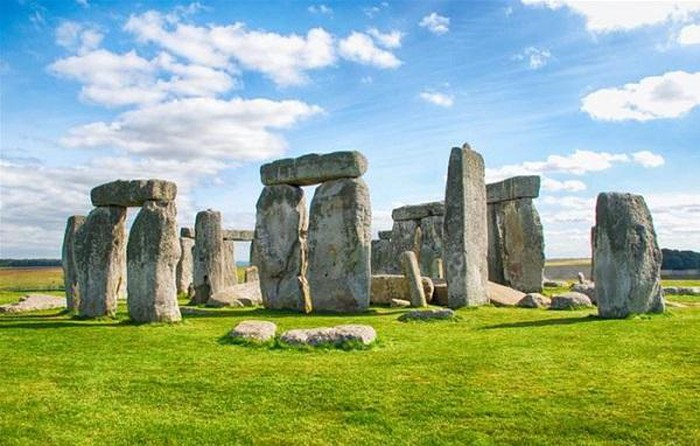 Giải mã bí ẩn cách người xưa vận chuyện những khối đá khổng lồ tới bãi đá cổ Stonehenge - Hình 1