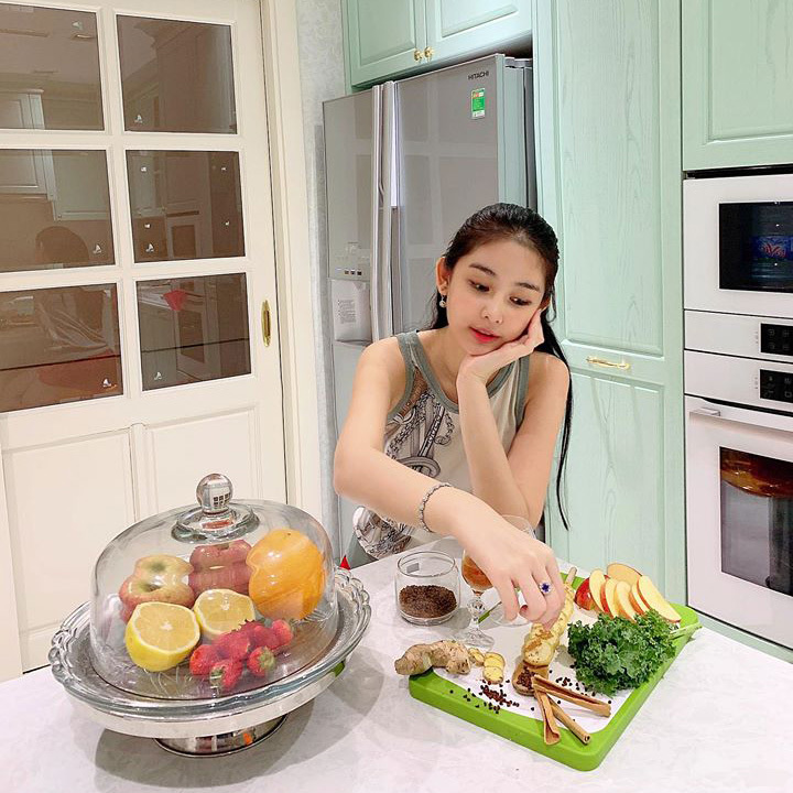Bạn gái Á hậu của Chí Trung khoe tài nấu nướng toàn món nhìn là thèm - Hình 6