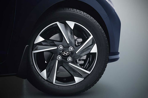 Cận cảnh xe sedan Huyndai giá gần 300 triệu đồng - Hình 14