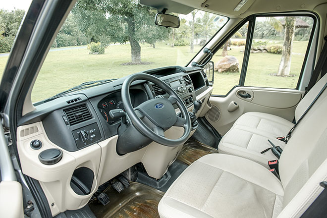 Ford Transit đươc lưa chon lam xe câp cưu tai thi trương Trung Đông - Hình 4