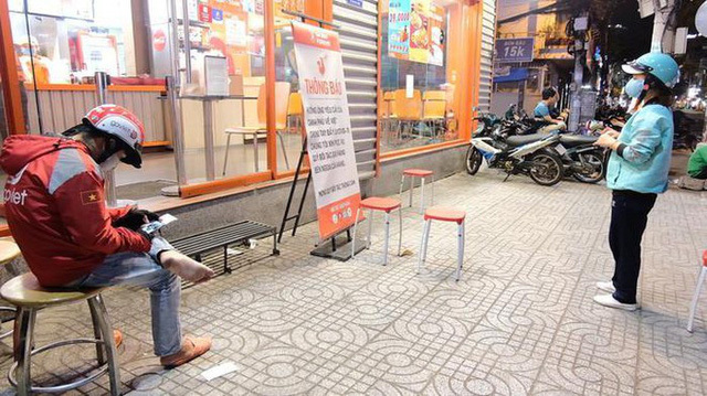 Giao hàng qua cần câu 2m, chuyển đồ bằng flycam ngàn USD - Hình 2