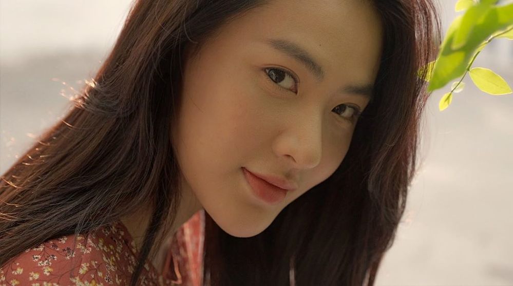 Nữ diễn viên trẻ của Việt Nam gây bất ngờ khi giống hệt Lưu Diệc Phi - Hình 14