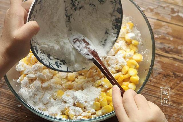 Thử chế biến ngô non kiểu này, cực kỳ đơn giản lại hấp dẫn - Hình 3