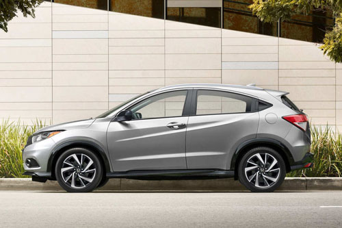 Top 10 xe gia đình giá rẻ tốt nhất năm 2020: Xướng tên Hyundai Kona, Mazda 3 - Hình 4