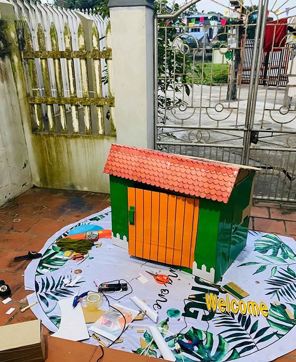 Vô vàn những cách các ông bố bà mẹ sáng tạo không gian chơi cho con trong mùa dịch - Hình 5