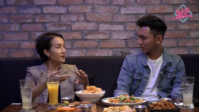 Xóa tan nghi án ái ngại vì lùm xùm của hội bạn thân, Giang Ơi và Khoai Lang Thang tương tác cực đáng yêu trên talkshow - Hình 1