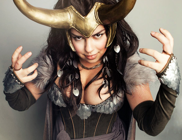 Ngắm thần lừa lọc Loki hóa mỹ nhân bốc lửa, 3 vòng đâu ra đấy qua loạt ảnh cosplay gợi cảm - Hình 19