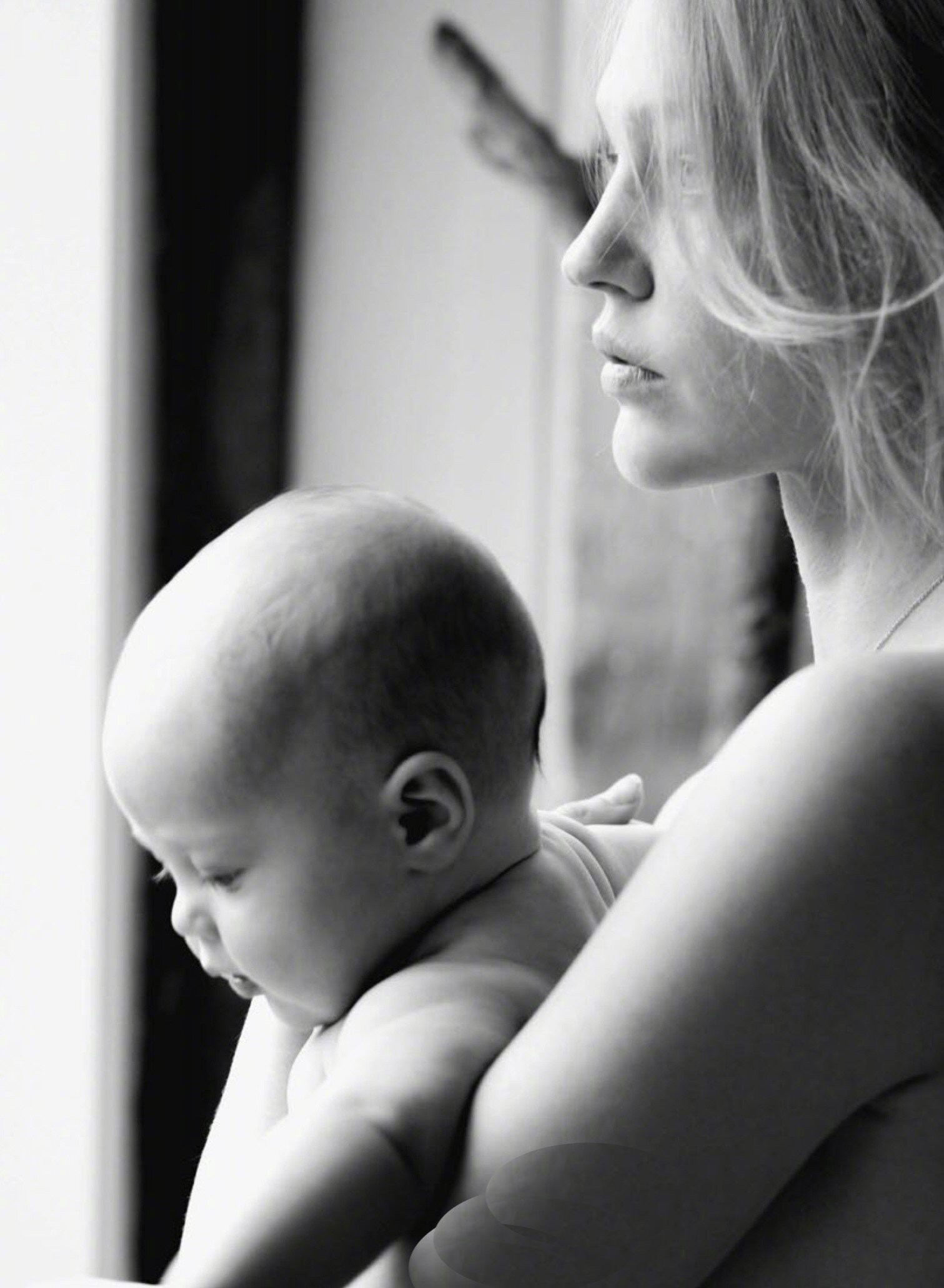 Búp bê Nga Sasha Pivovarova khoả thân quá gợi cảm dưới ống kính của chồng - Hình 6