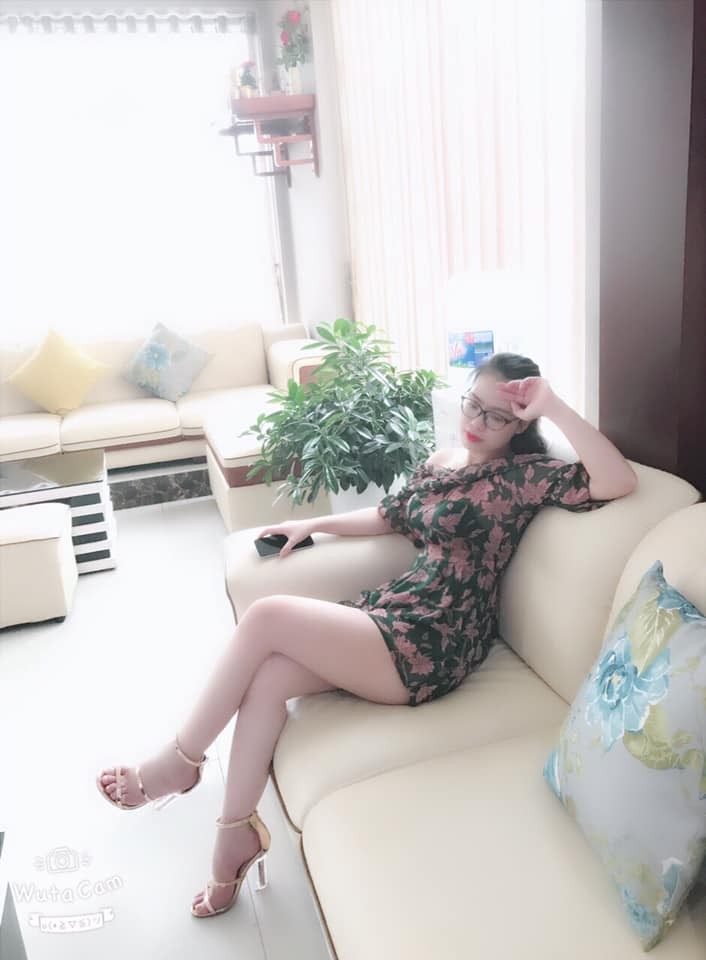 Chân dung xinh đẹp, quyến rũ của cô gái dũng cảm lao vào can trong vụ tài xế đánh shipper 'thừa sống thừa chết tại Hà Nội - Hình 9