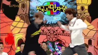 Chưa khi nào fan EXO mong nội bộ chiến nhau như thế này: Lay thách thức Kai nhảy battle, ai thắng cũng được quan trọng là anh em hội ngộ! - Hình 3