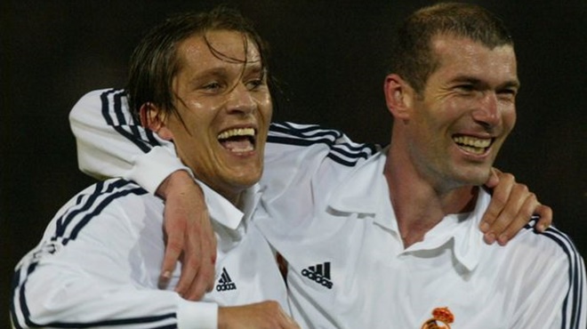 Đội hình tiêu biểu toàn đồng đội cũ của Zidane gồm những ai? - Hình 2