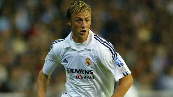 Đội hình tiêu biểu toàn đồng đội cũ của Zidane gồm những ai? - Hình 8