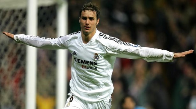 Đội hình tiêu biểu toàn đồng đội cũ của Zidane gồm những ai? - Hình 3