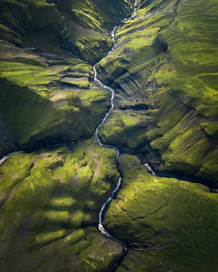 Iceland hóa thước phim viễn tưởng với những miền đất màu xanh - Hình 5