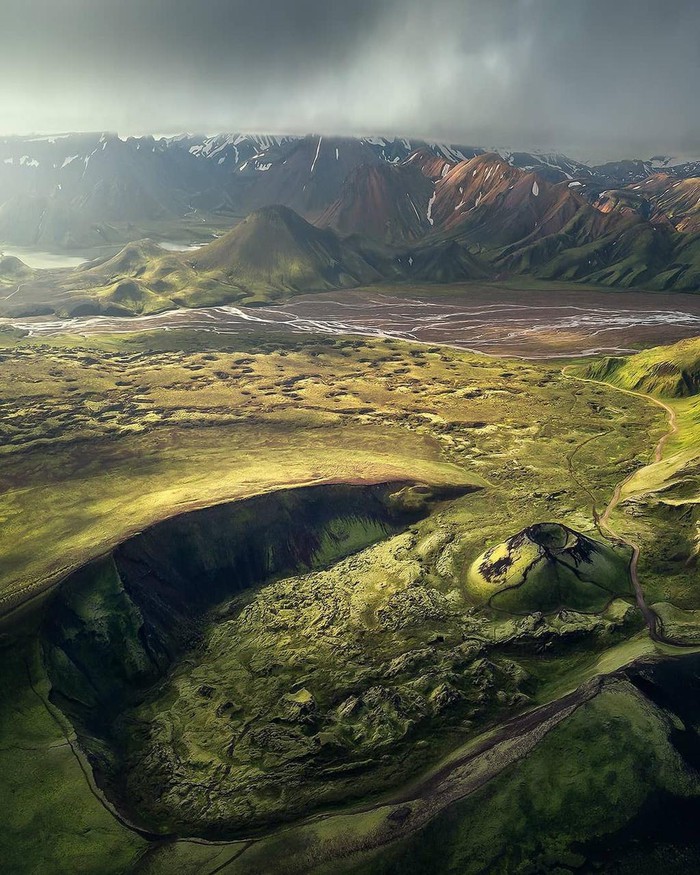 Iceland hóa thước phim viễn tưởng với những miền đất màu xanh - Hình 9