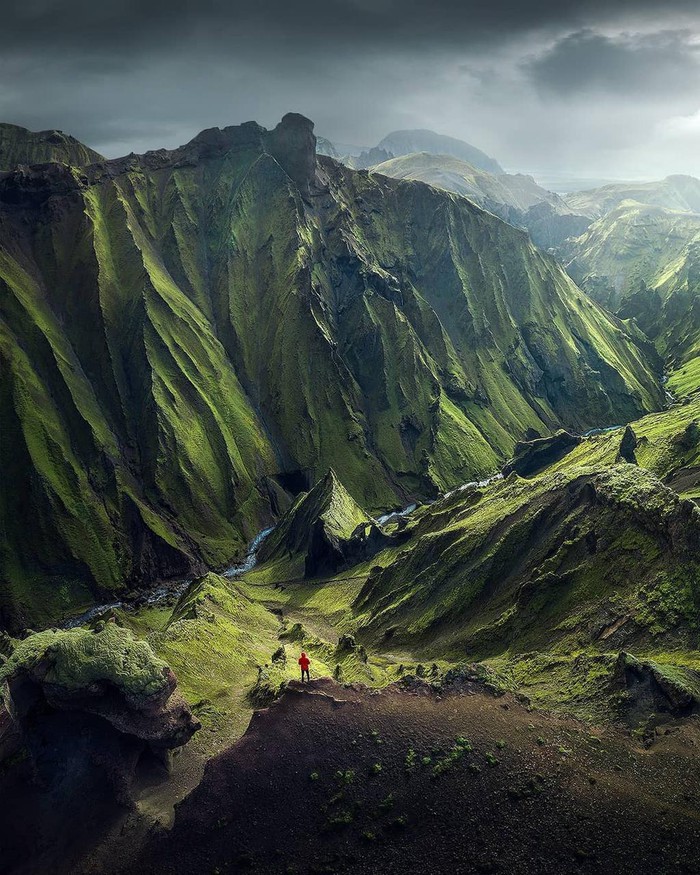Iceland hóa thước phim viễn tưởng với những miền đất màu xanh - Hình 14