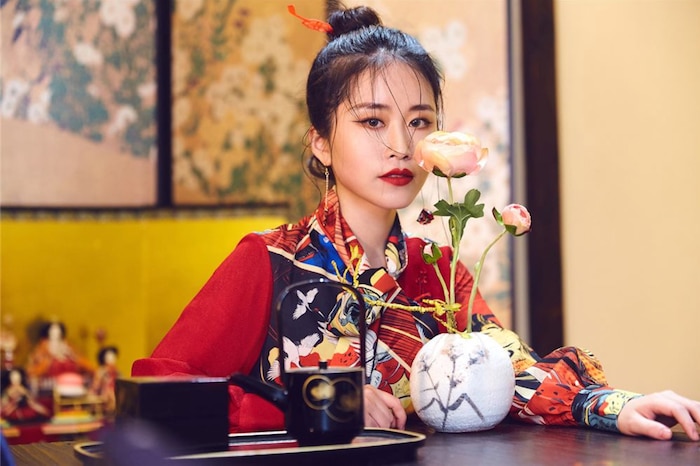 Không phải Lý Tử Thất, đây mới là vlogger nữ Trung Quốc có thu nhập cao nhất YouTube - Hình 5