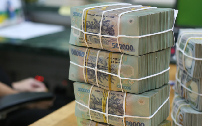 Một lượng vốn lớn sắp trở lại hệ thống ngân hàng - Hình 1